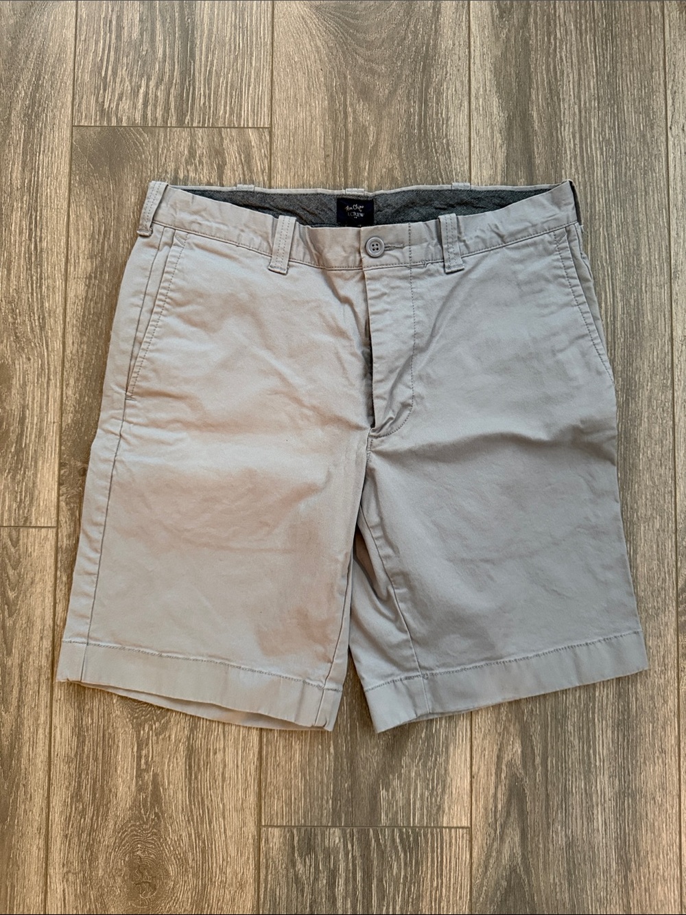 J. Crew - Flat Front Chino Shorts in Light Grey - Size 31